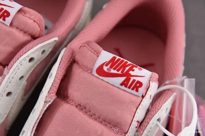 HYPE Travis DM7866-600 1 Scott x SP OG Low AJ 0616
